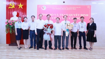 VĂN PHÒNG ĐĂNG KÝ ĐẤT ĐAI THỰC HIỆN LUÂN CHUYỂN CÁN BỘ QUẢN LÝ CHO HAI CHI NHÁNH VPĐKĐĐ HUYỆN BÙ ĐỐP VÀ THỊ XÃ PHƯỚC LONG.