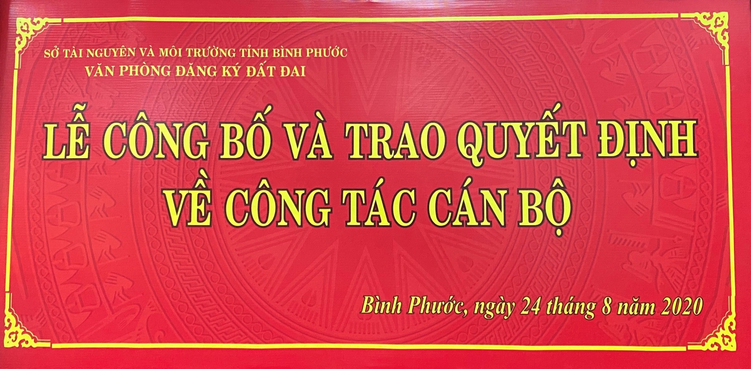 CÔNG BỐ VÀ TRAO QUYẾT ĐỊNH VỀ CÔNG TÁC CÁN BỘ